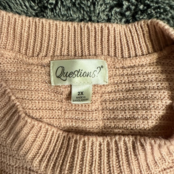 women’s sweater with button down in the back - Picture 2 of 3